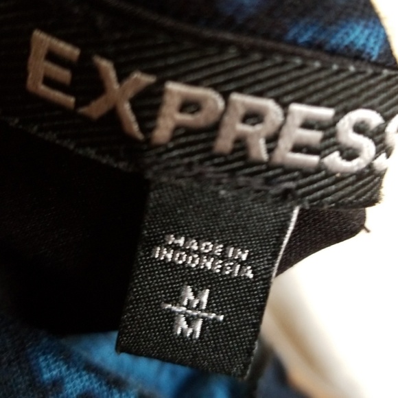 Express Ruffled Tank - Picture 3 of 3